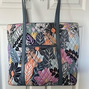 Vera Bradley Tote leather straps
